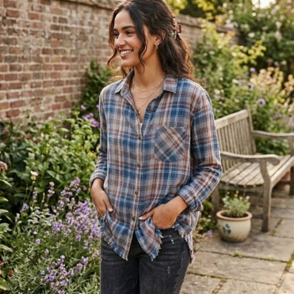 Cloth & Stone Anthropologie Frayed Hem Plaid Long Sleeve Button Down Shirt Sz S